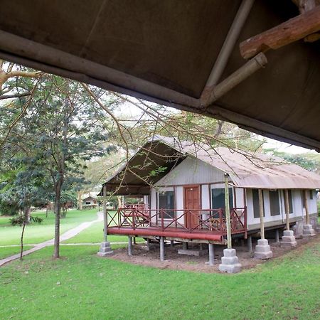 Lake Naivasha Crescent Camp מראה חיצוני תמונה