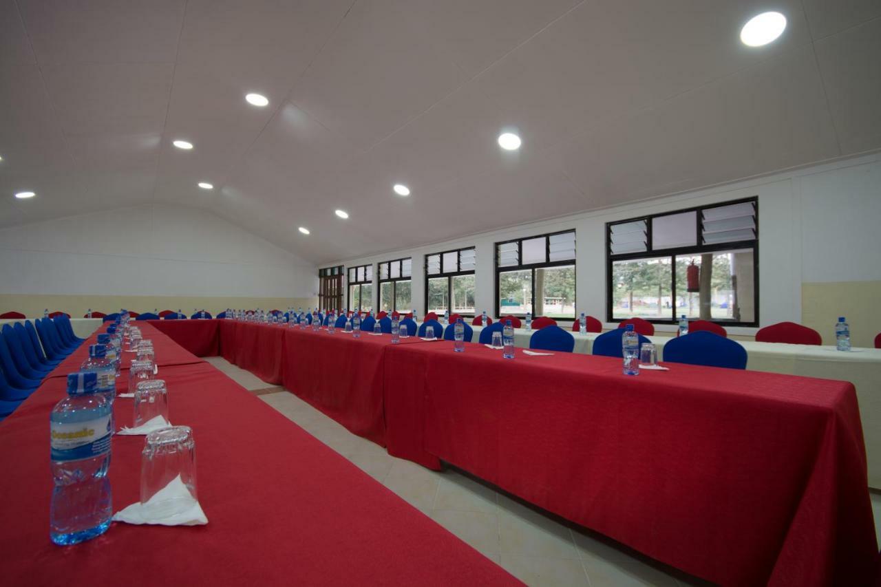 Lake Naivasha Crescent Camp מראה חיצוני תמונה